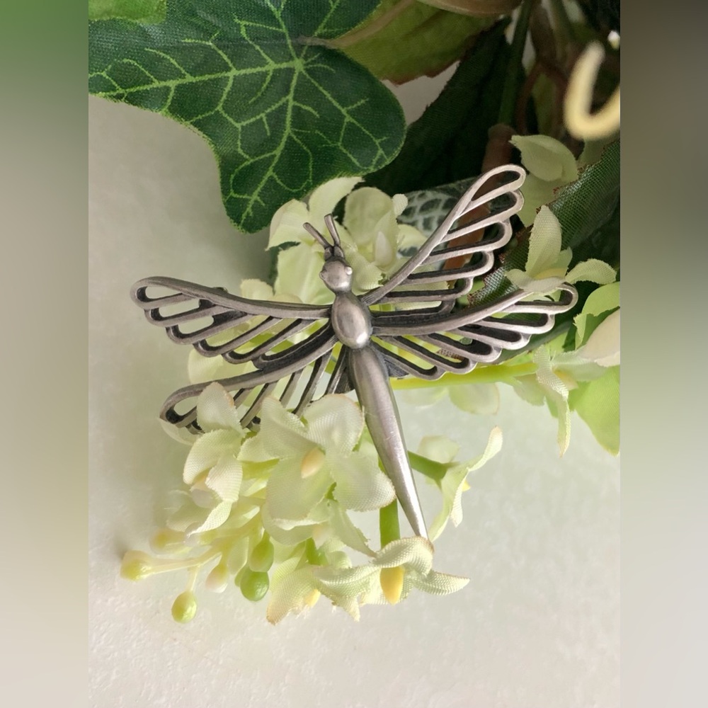 🎉❤️Vintage Silver Tone Dragonfly Brooch